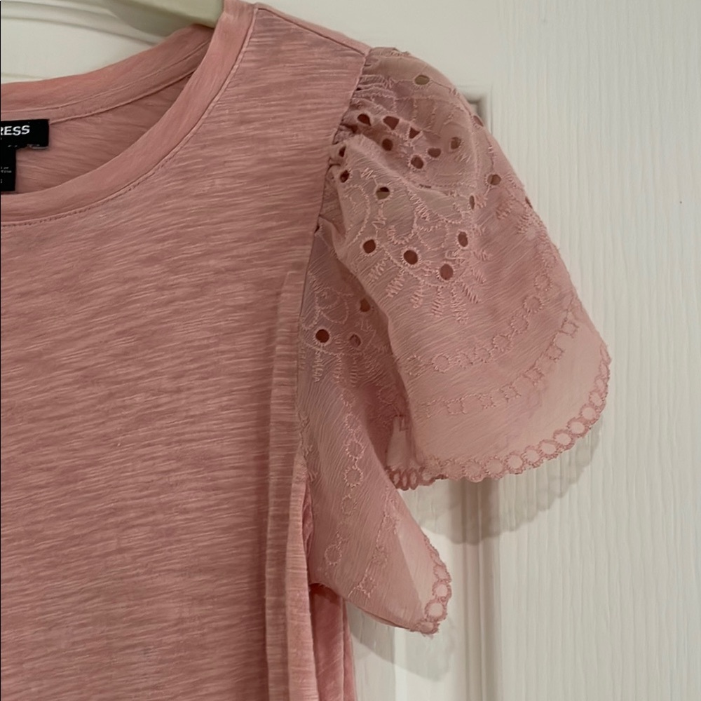 Express Pink Puff Sleeve Ruffled Tee - Picture 4 of 6
